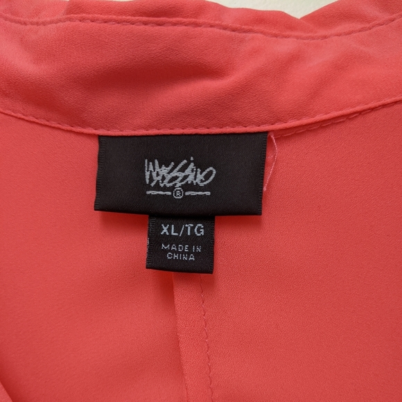 Coral short sleeve hi-low blouse - Picture 6 of 7